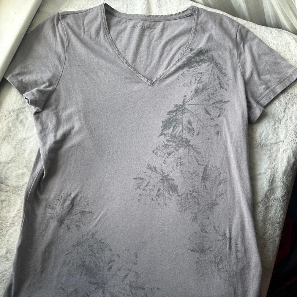 Y2K Floral Graphic Comfy V Neck Tee